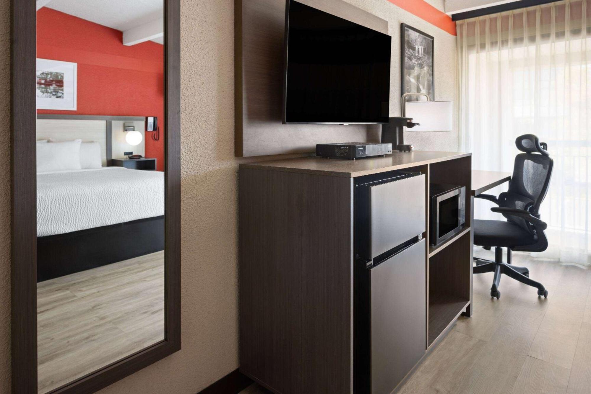 Ramada By Wyndham Parsippany Hotel Ngoại thất bức ảnh