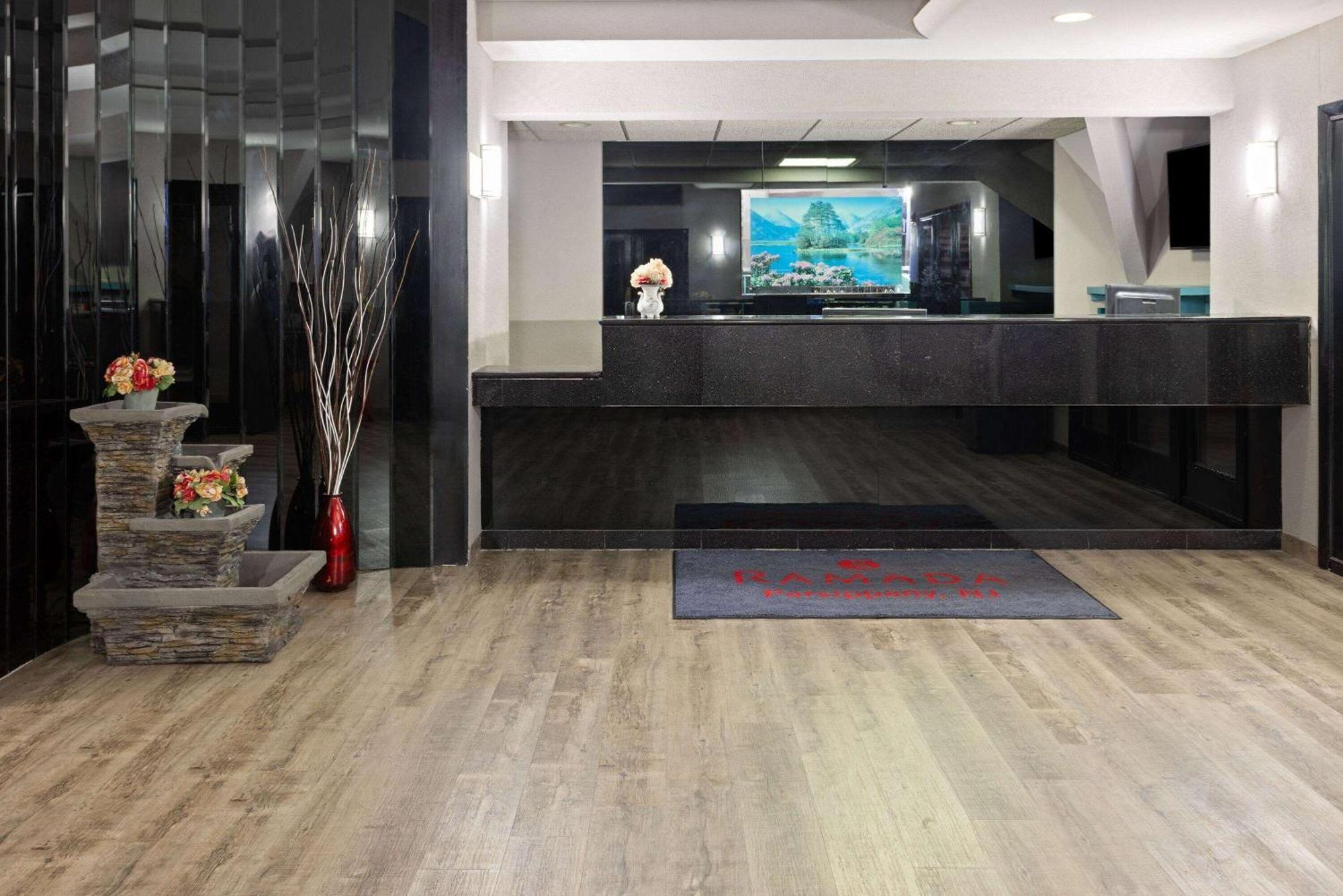 Ramada By Wyndham Parsippany Hotel Ngoại thất bức ảnh